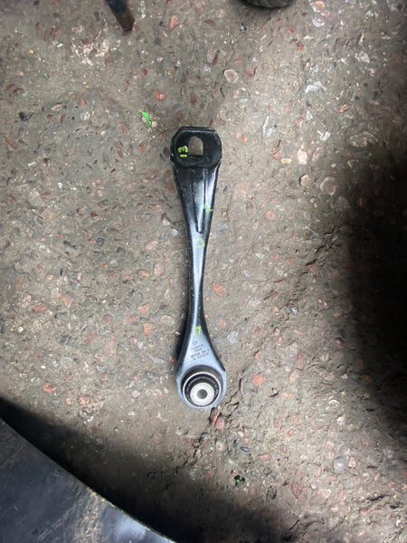 6852269    BMW i3  2018 I01 Rear Left Side Control Arm  125kw