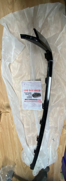 51127884227  Bmw M4 G82 21 Rear Bumper Strip Left  8076447 new