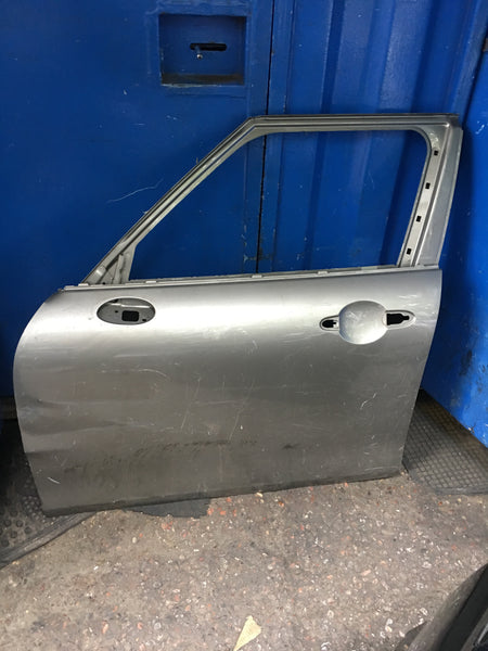 Mini one 2018 passenger side front door in  silver