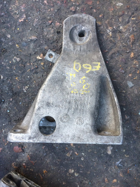 BMW 5 series E60 engine mountain bracket
