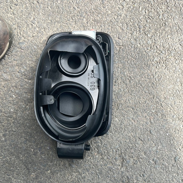 51177301833 BMW 5-Series G30 fuel flap cover in black