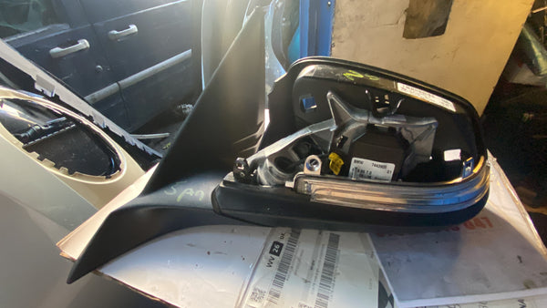 51167459039    BMW f20 1 series 2012-2019 passenger DOOR MIRROR  power fold  A091564