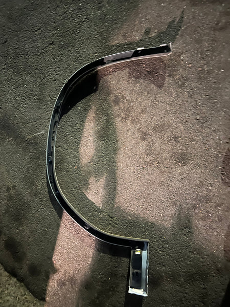 51138064821  BMW X3 2021 G01  m sport passenger side front  MOLDING ON THE FENDER   8064821