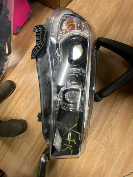 7460616    BMW X5 2016 F15 Driver side BI XENON Headlight  7460616  no modules