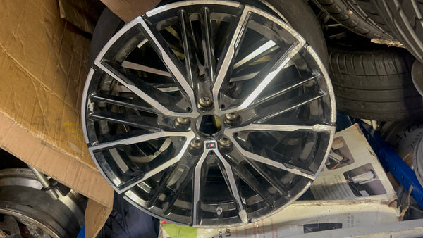 8092356     Bmw 2 series 2022  coupe  19" inch  Alloy wheel  SINGLE wheel (no 1)