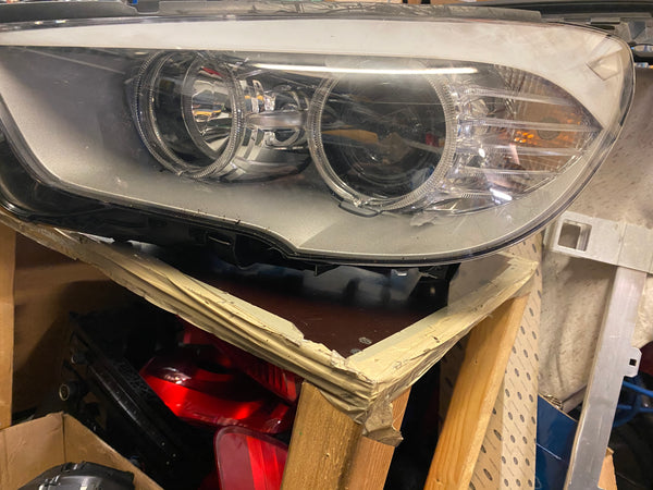 63117199603  BMW 5 Series GT 2018  F07 520d 530d 535d 535i 550i  passenger side Headlight  63117199603