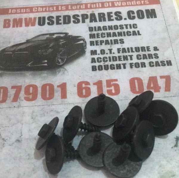 07149213164 BMW 2series gt f46screw hex bolt @£1.00 each