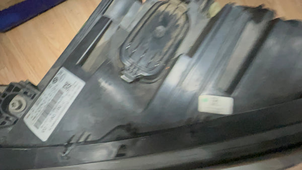 7351091    BMW 7 Series 2012  F01 f02  F04  passenger side Headlight Adaptive Led