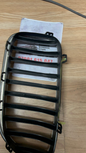 7336478      BMW 5 SERIES  2016 f10  KIDNEY Grille   51137336478