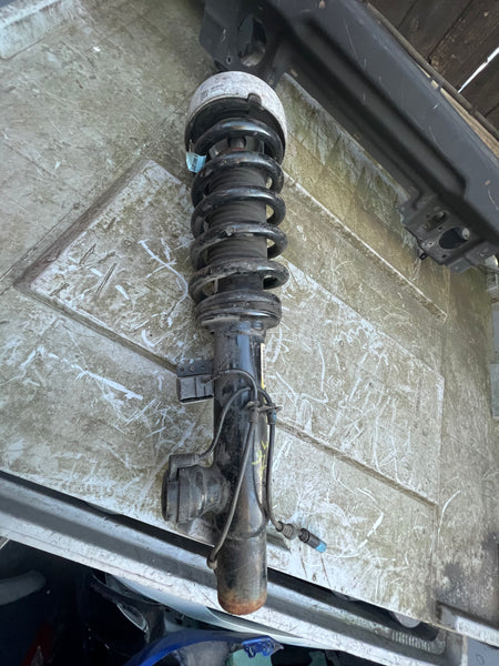BMW X5 2015  F15 front driver side Shock Absorber Strut R Vdc Adaptive Drive   6863174     BMW X5 F15 X6 F16 ADAPTIVE VDC FRONT RIGHT SHOCK ABSORBER