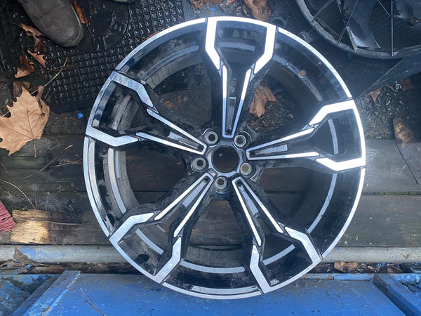 8095559  BMW X4M Front  single  Alloy Wheel  9.5Jx21 ET31  Bmw x3M front single  alloy wheel 8060041