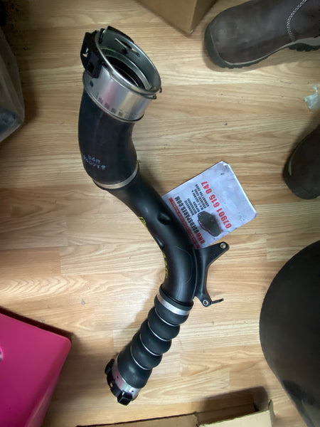 13718655836   Mini F55 F56 F57 F60 Petrol Air Intake Turbo Charger Tube Hose Pipe   8655836   bmw 2 series 2018 turbo charge hose new