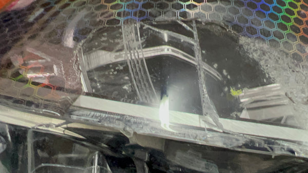 8499126        BMW 5 SERIES 2020  G30  driver Side Adaptive led headlight  GENUINE  8499126-03  glass a little crack   please observe all pictures