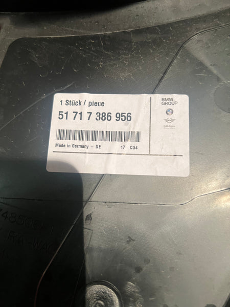 51717386956       MINI countryman F60  driver side front splash guard   Mini countryman 2018 FRONT WHEELARCH HOUSING COVER RIGHT O/S      7386956   51717437058   7437058  51717496182  7496182