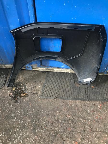 BMW i3 Driver Side  rear quarter 2018   1559953    GENUINE