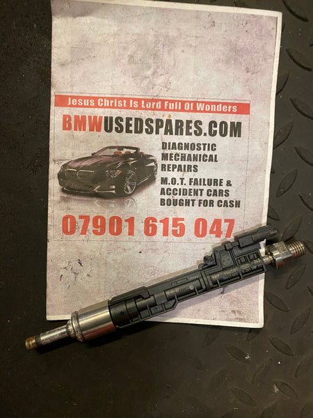 0261 500 172  High Pressure Fuel Injector BMW OEM GDI BOSCH 13647639994 2.0L 3.0L 4.4L