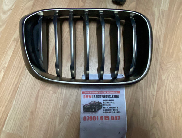 7464924  BMW X3 2022 G01 driver side kidney Grille   Bmw X4 2022  G02 driver side Kidney  Grille  7464923
