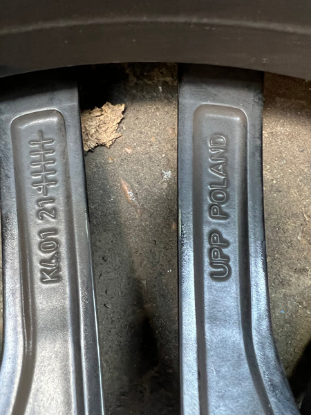 9882610         1 GENUINE BMW X5 X6 742M 22" FRONT ALLOY WHEEL RIM G05 G06 9.5J BLACK  9/1/2 j22  8090013