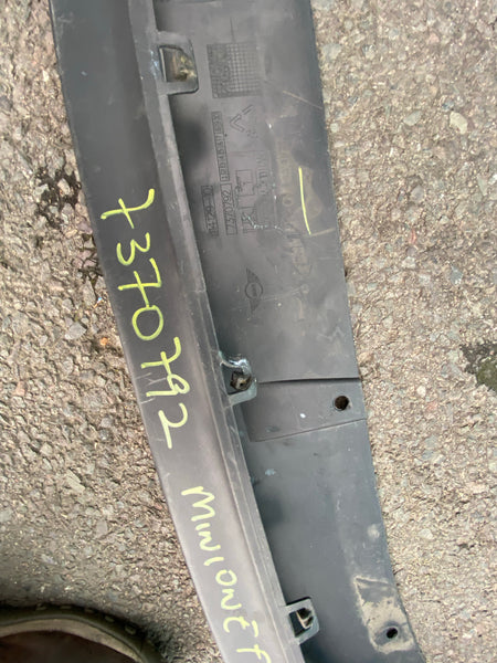7370792    BMW MINI ONE Cooper 2019  f54 Clubman FRONT Bumpers lower  Trim Splitter  7370792