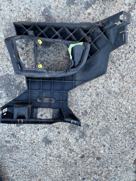 51118058999     BMW  5 series 2015  F10 F11 M-Sport  passenger side front  bumper Foglight Bracket   8058999
