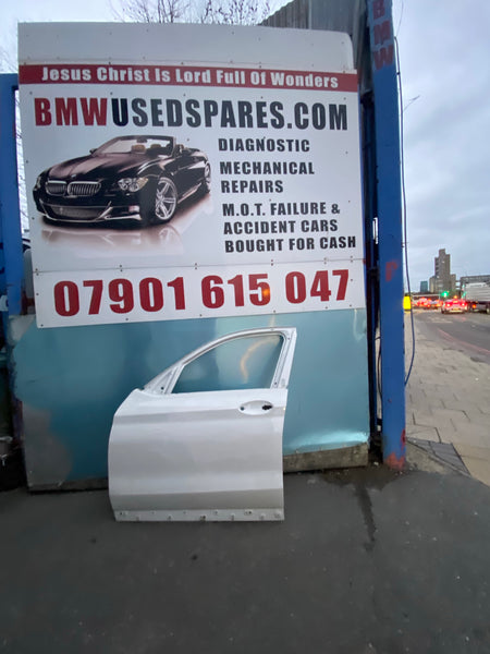 BMW X3  2020 G01 Passenger side front door  shell in white