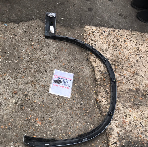 8063817 Bmw x3  2023 G01  passenger side wing moulding   BMW x4  2023 g02 passengers side wing moulding 8064817