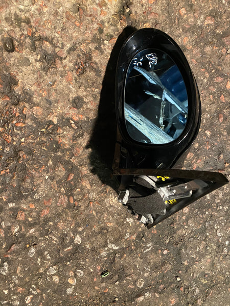 Bmw 1 Series E81 E82 88 passenger NS Side Wing Mirror 7164601