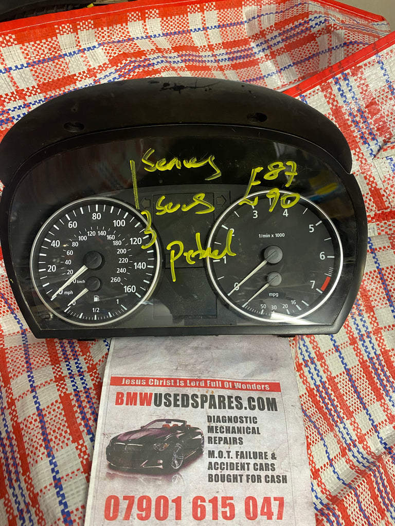 6983480-01   Bmw 3 Series e90 dials speedometer Clock Speedo 2005-2008