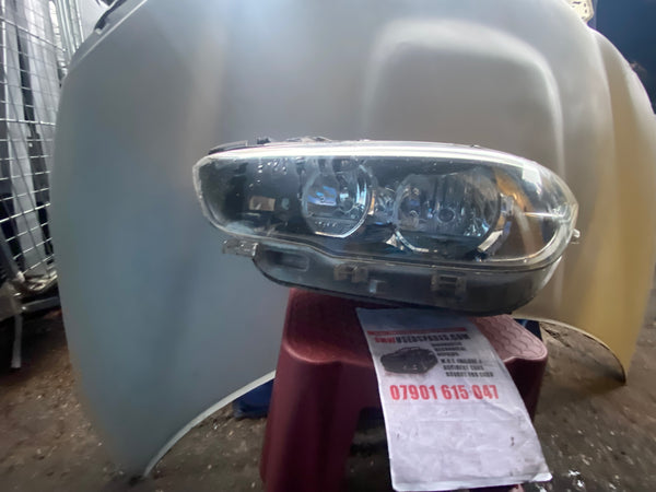 7358393-09 BMW 1 Series 2015 F20 passenger Side Headlight