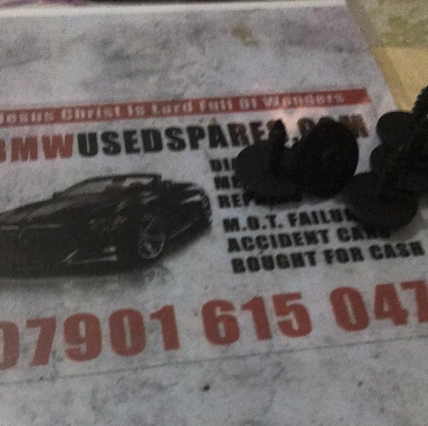 9213164 BMW hex bolt Ts5x20 sw8d @ £2.00 each