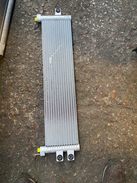 Bmw m3 oil Cooler Genuine M2 M3 M4 F87 F80 F83 Engine Oil Cooler Radiator 17212284540.      2284540