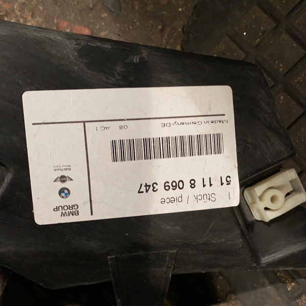 51118069347  Genuine BMW 3 series 2020 G20 318d 320d 320dX 320i 1.6 passenger side fog light bracket    8069347