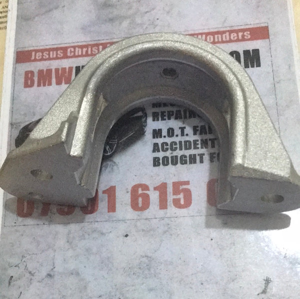 313522830337 BMW front sway bar bushing bracket @ £40.00 each