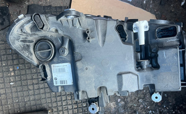 8739649 BMW X3 2019 G01   Passenger Side Led Headlight   8739649 03  8739649       BMW X4 2019 G02  Passenger Side Led Headlight   8739649 03  scrach observe pictures please