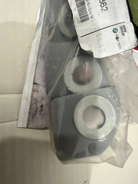 51117414362          BMW I I3 I01 i3 60Ah Rex 94Ah Set of Mounts Pdc Sensor bracket Front       7414362