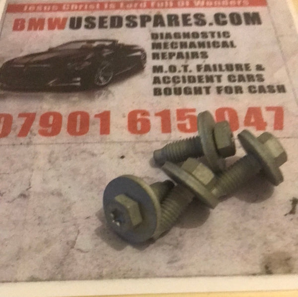 07147131648 BMW 1-Series e81/87/88/f22 @£2.00 each hex bolt with washers cm8x23
