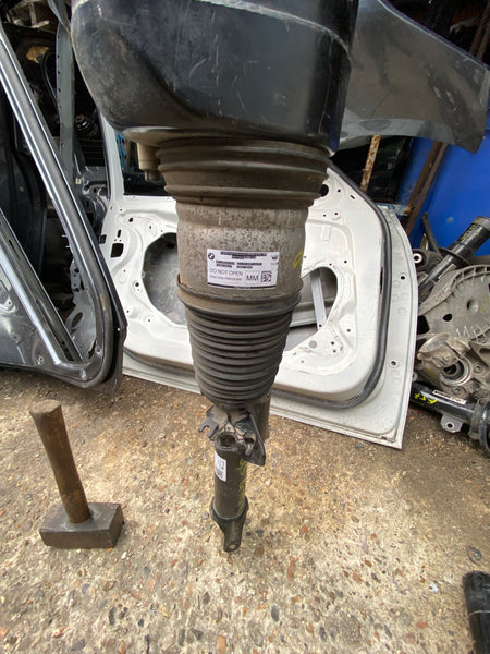 77687755301 BMW 7 Series 2018 G11 driver  side front Shock Absorber  Bmw G12 front shock   7755301