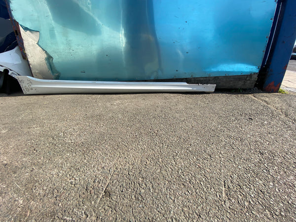 51778069382.       BMW 3 series  2020  G20 driver side skirt   8069382