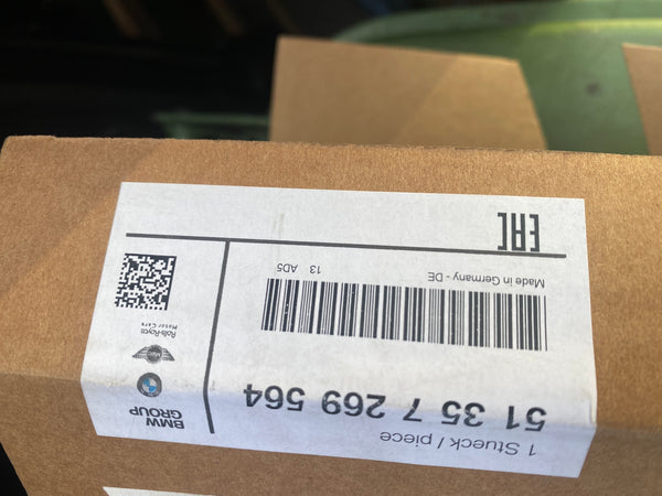 51357269564    BMW 1 Series 2019 F20 114d  116d 116i Side Window Fixed Rear Right  7269564  bmw 1 Series 2019 driver side rear quarter glass  new