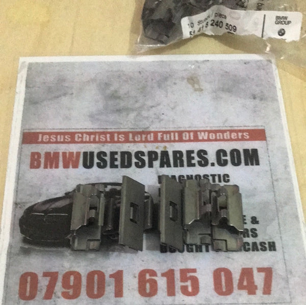 51418240509 BMW mini rear door panel trim clip @£2.00 each