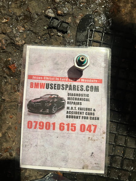 64539323658   A/C Pressure Switch Sensor For BMW E81 E46 E90 E39 E60 E61 E84 E83 X5 E70 X6 E71  9323658  Bmw AC pressure switch sensor