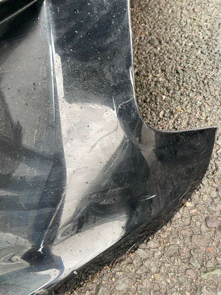 41007335376     BMW M2 2019  F87 Competition  Bootlid / Tailgate    BMW Boot lid 2 Series F22 Coupe in black needs very light repair
