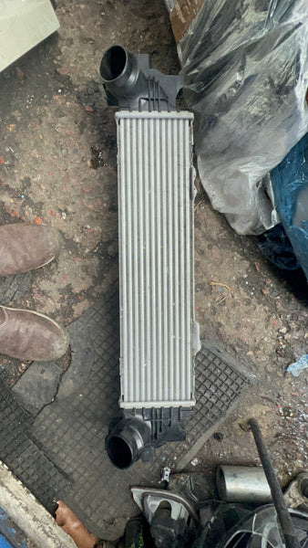 Bmw part  Bmw parts Bmw G30 17518576509  BMW 5 series 2022 G30 G31 2017 Diesel intercooler radiator  8576509   bmw G30 Intercooler
