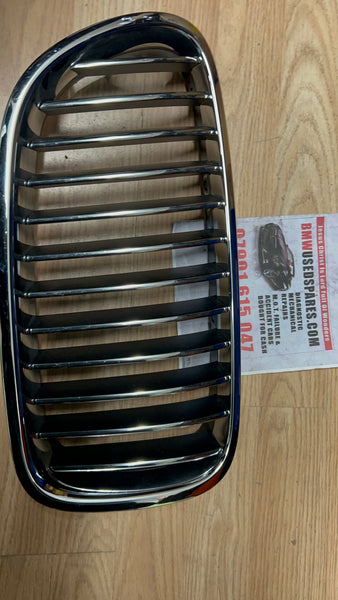 7200728    BMW  5 SERIES  2016  f10 FRONT BUMPER RIGHT KIDNEY GRILLE  51137200728  new