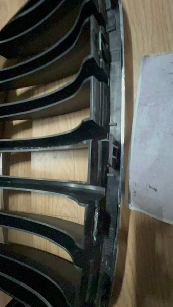 7338571   GENUINE   BMW X3 F25 passenger side kidney Grille  bmw X4  2017 F26  passenger side GRILLE L CHROM BLACK  51117338571