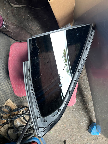 51377482995     BMW, SIDE WINDOW, RIGID, REAR LEFT  new  7482995