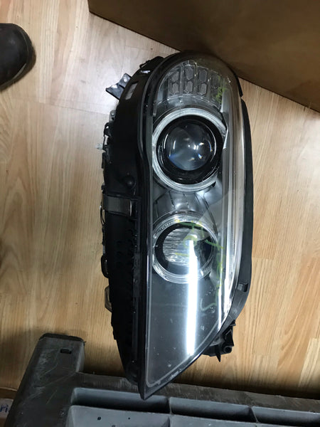 BMW 7 SERIES  2014 F01 LCI XENON RIGHT DRIVER SIDE HEADLIGHT 7410744-01