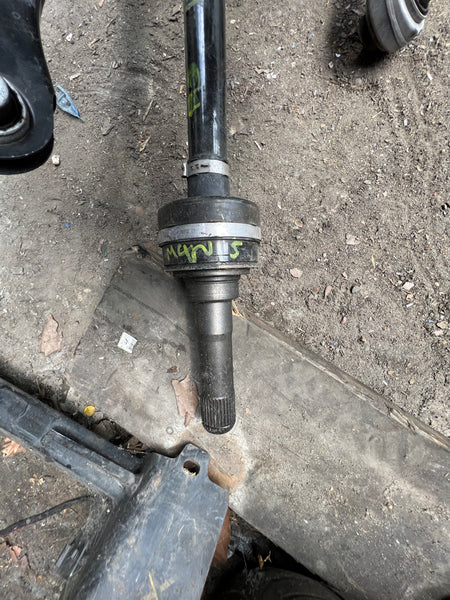 33208689560   BMW X3 2022  G01  M40ix drive shaft drive shaft right rear  8689560