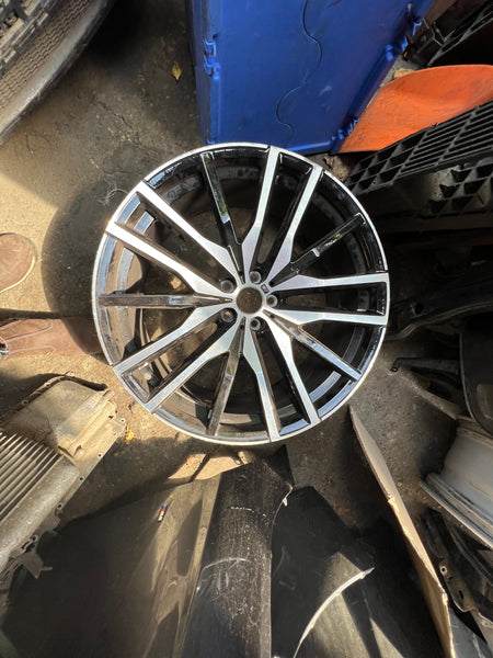 9882610         1 GENUINE BMW X5 X6 742M 22" FRONT ALLOY WHEEL RIM G05 G06 9.5J BLACK  9/1/2 j22  8090013