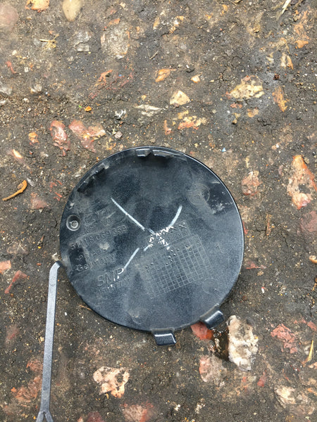 51118069359 Bmw 3 series 2020 G20 front bumper Tow eye cover